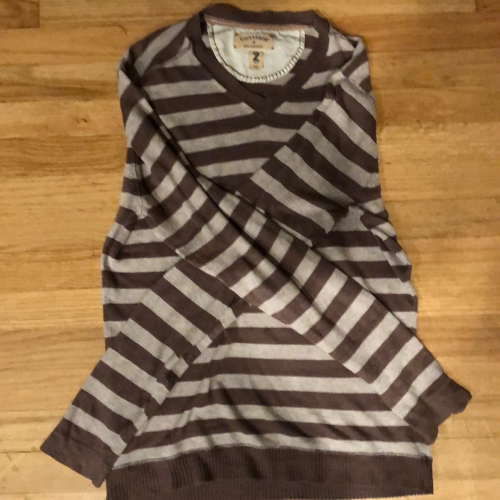 Converse x John Varvatos v neck long sleeve shit